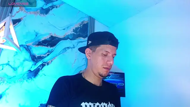 Snapshot of Sebastian_Smith__ chatting on May 2026 12:01:02 PM Sebastian Smith online show from May 2026 12:01:02 PM