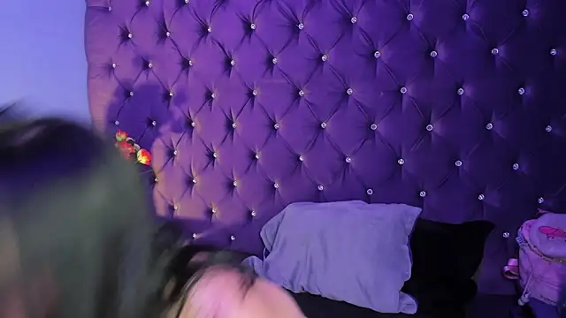 CharlotteStuart online show from April 2026 03:40:02 AM