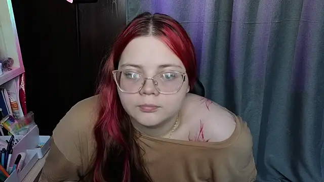 KellyFiery online show from June 2026 01:57:01 PM