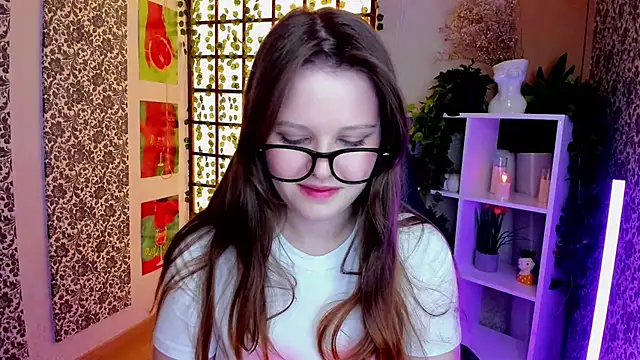 Snapshot of Lana_Moon__ chatting on December 2025 09:40:01 AM Lana Moon online show from December 2025 09:40:01 AM