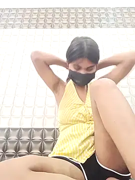 Lovely--girl online show from May 2026 06:41:01 AM