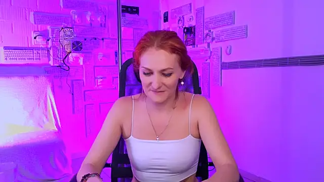 DianaTorrens online show from November 2025 09:20:01 AM