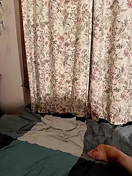 Susiee Redd online show from December 2025 02:45:02 PM