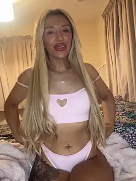 kadieraee online show from January 2026 10:56:02 PM