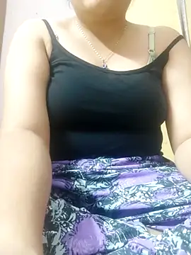 Snapshot of Tanvi_02 chatting on November 2025 04:29:02 PM Tanvi 02 online show from November 2025 04:29:02 PM