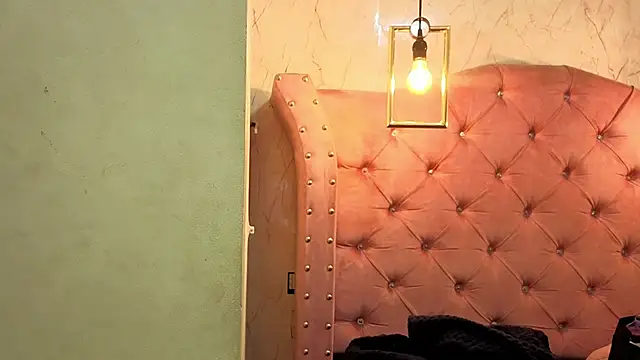 Snapshot of rosse_channel__ chatting on May 2026 12:43:01 PM rosse channel online show from May 2026 12:43:01 PM