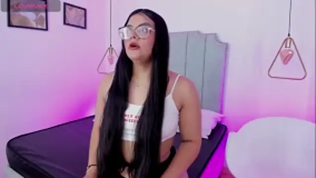 Snapshot of ScarlettWhitmore chatting on November 2025 04:27:01 AM ScarlettWhitmore online show from November 2025 04:27:01 AM