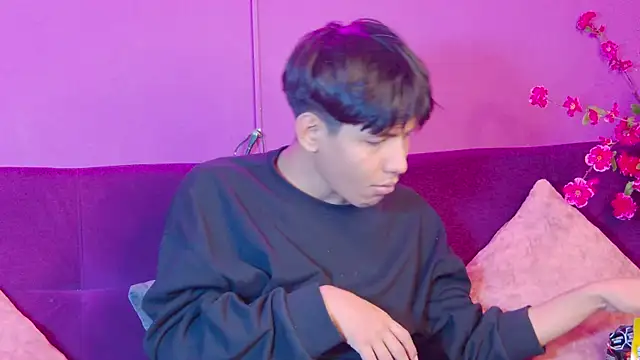 Liam Sinclair online show from February 2026 07:50:02 PM