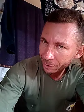 RobertoLuiz84 online show from February 2026 06:26:02 PM