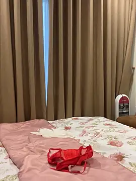 Queen-of-Love online show from February 2026 09:02:01 AM