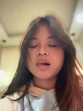 Toffee-00 online show from November 2025 08:25:01 AM