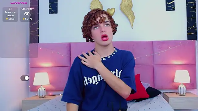 Skyee angel online show from February 2026 07:52:02 PM