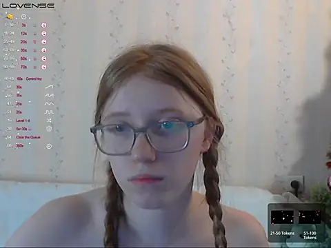 Snapshot of LustfulSarah chatting on February 2025 12:41:01 AM LustfulSarah online show from February 2025 12:41:01 AM