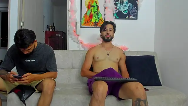 heteros curious online show from March 2026 11:54:02 PM