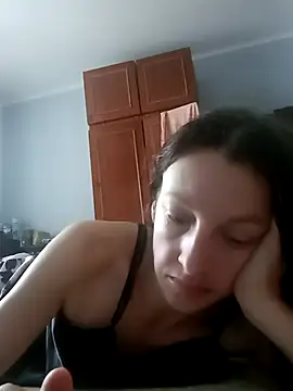 AlisKiv online show from November 2025 10:04:01 AM