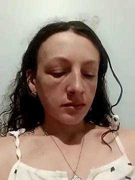 AlisKiv online show from November 2025 03:59:01 PM