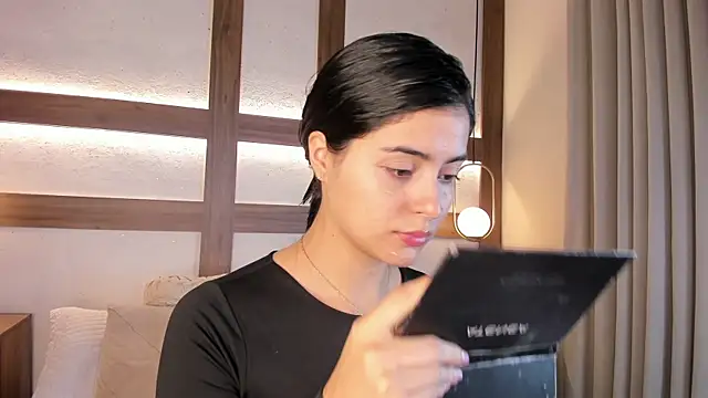 SarhaVega online show from March 2026 12:49:01 PM