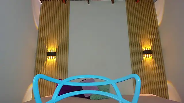 Snapshot of Izelevans chatting on February 2026 11:47:02 AM Izelevans online show from February 2026 11:47:02 AM