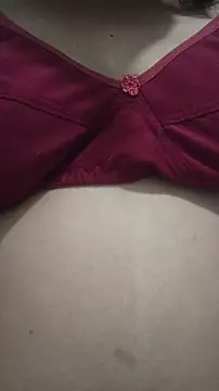 Snapshot of SameeraReddy19 chatting on April 2026 09:48:02 AM SameeraReddy19 online show from April 2026 09:48:02 AM