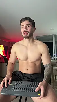 Valenthino Salvatore online show from December 2025 04:07:02 AM