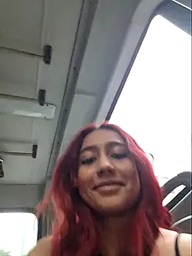 Eveeelyn25 online show from November 2025 08:00:01 PM