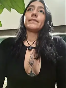 Eveeelyn25 online show from May 2026 12:37:01 AM