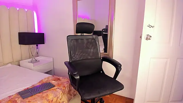 CleoColliva  online show from January 2026 05:33:02 AM