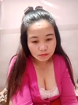 One-two22 online show from December 2025 10:29:02 PM