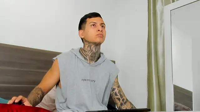 Andrew sanders68 online show from December 2025 11:45:01 PM