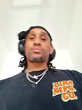 MTheRealrDLlongCrippler online show from February 2026 11:02:02 PM