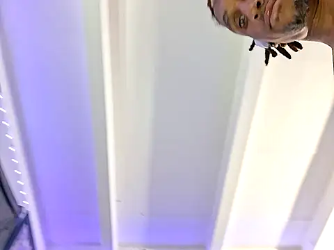 MTheRealrDLlongCrippler online show from April 2026 03:29:02 AM