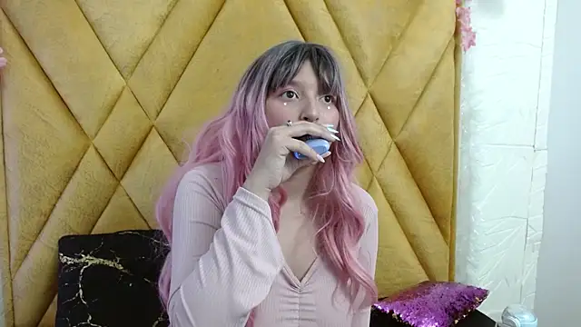 CandySwan online show from December 2025 03:45:02 AM