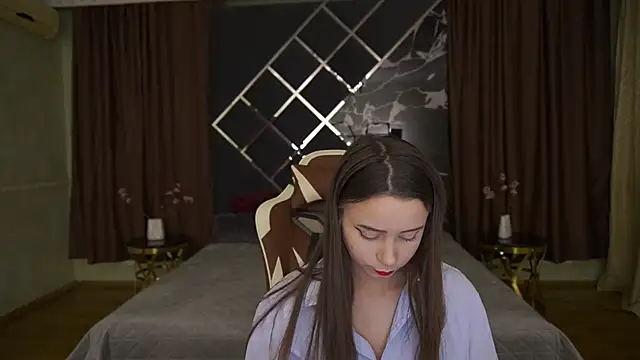 TinyNatalie online show from December 2025 09:53:01 PM