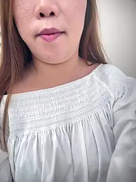 Xiaomili8 online show from December 2025 04:07:02 AM