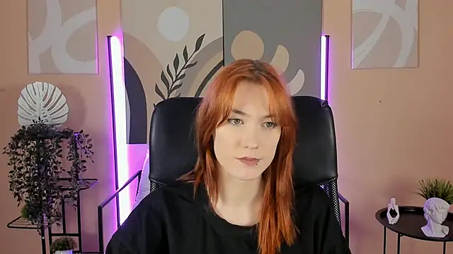 SierraHarper online show from November 2025 12:08:02 PM