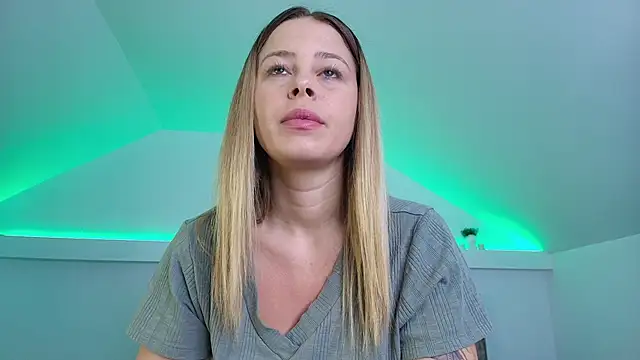 KateAllyaa online show from December 2025 02:50:01 AM