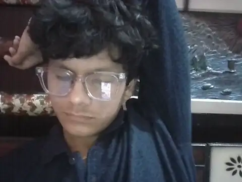 Snapshot of maskedman699 chatting on November 2025 05:54:01 AM maskedman699 online show from November 2025 05:54:01 AM