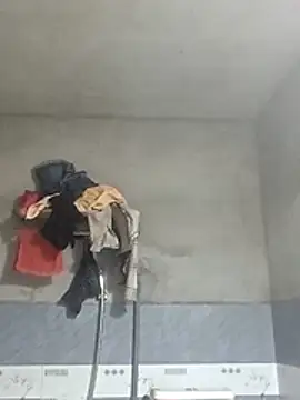 lynae-0 online show from November 2025 01:03:01 PM