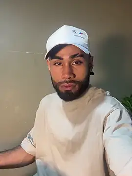 Luca Fuego online show from December 2025 03:36:02 AM