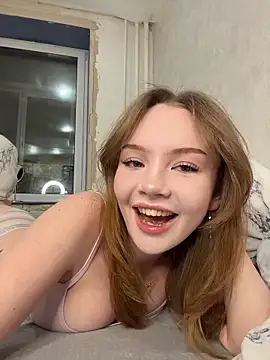 Snapshot of feral__berryss chatting on November 2025 03:38:02 PM feral berryss online show from November 2025 03:38:02 PM