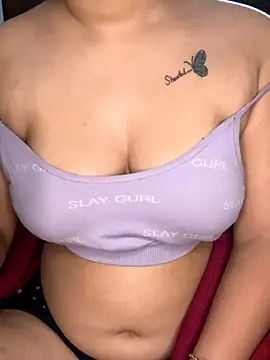 DivyaSharma999 online show from November 2025 11:51:01 PM