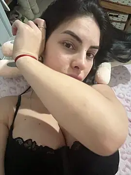 Magui21 online show from April 2026 03:27:02 AM