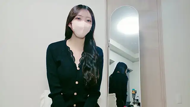 Snapshot of alicechan_v chatting on April 2026 11:27:01 AM alicechan v online show from April 2026 11:27:01 AM
