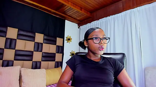 MelodyBrooks online show from November 2025 05:13:02 PM