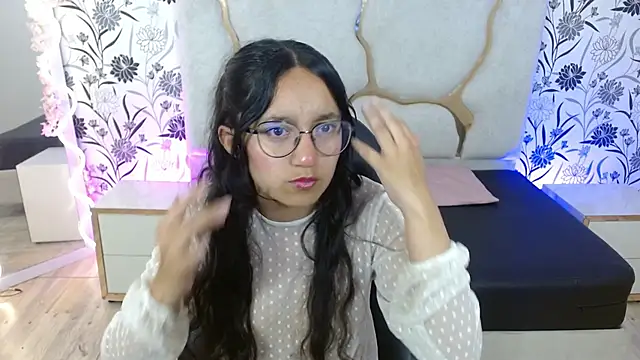 rosee tay1 online show from December 2025 03:33:01 AM