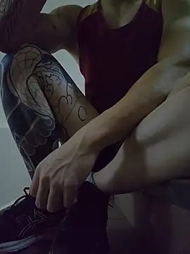 Snapshot of Valerious180 chatting on February 2026 05:20:01 PM Valerious180 online show from February 2026 05:20:01 PM