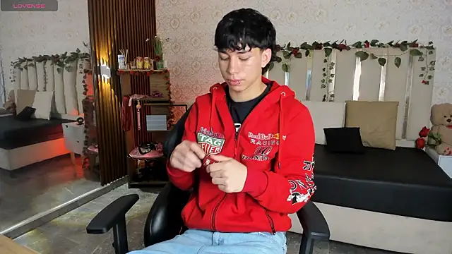 kaelwolf tay online show from February 2026 07:20:02 PM