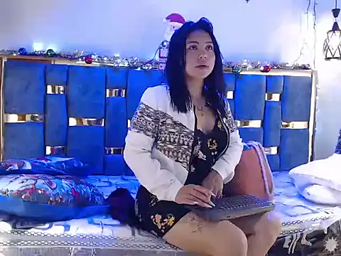 SHIZUKA WET online show from December 2025 08:49:02 PM