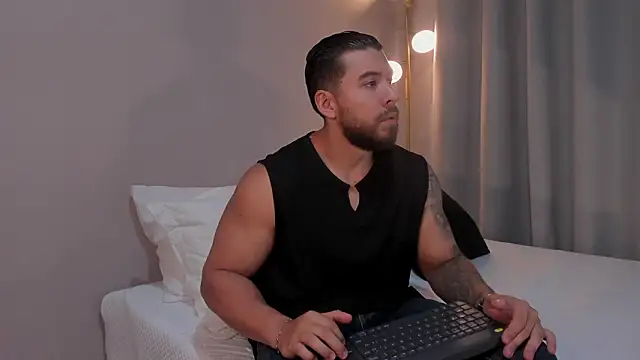 owen seth1 online show from March 2026 10:18:01 PM