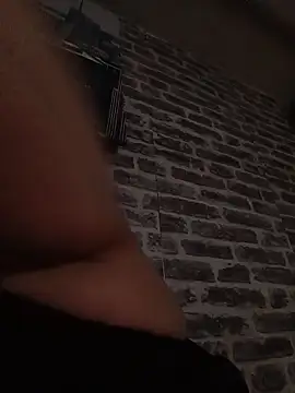 Snapshot of SquirtPassion1995 chatting on March 2026 12:27:02 AM SquirtPassion1995 online show from March 2026 12:27:02 AM